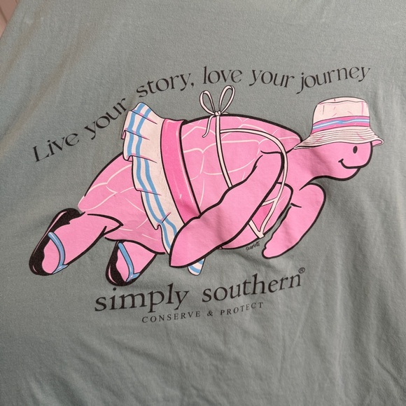 Simply Southern Tops - Simply Southern turtle tracker bikini tee size large‎